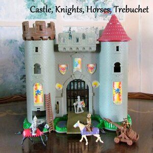 CASTLE, KNIGHTS, HORSES, TREBUCHET, LADDER, VINTAGE BLUE BOX HIDDEN ADVENTURES